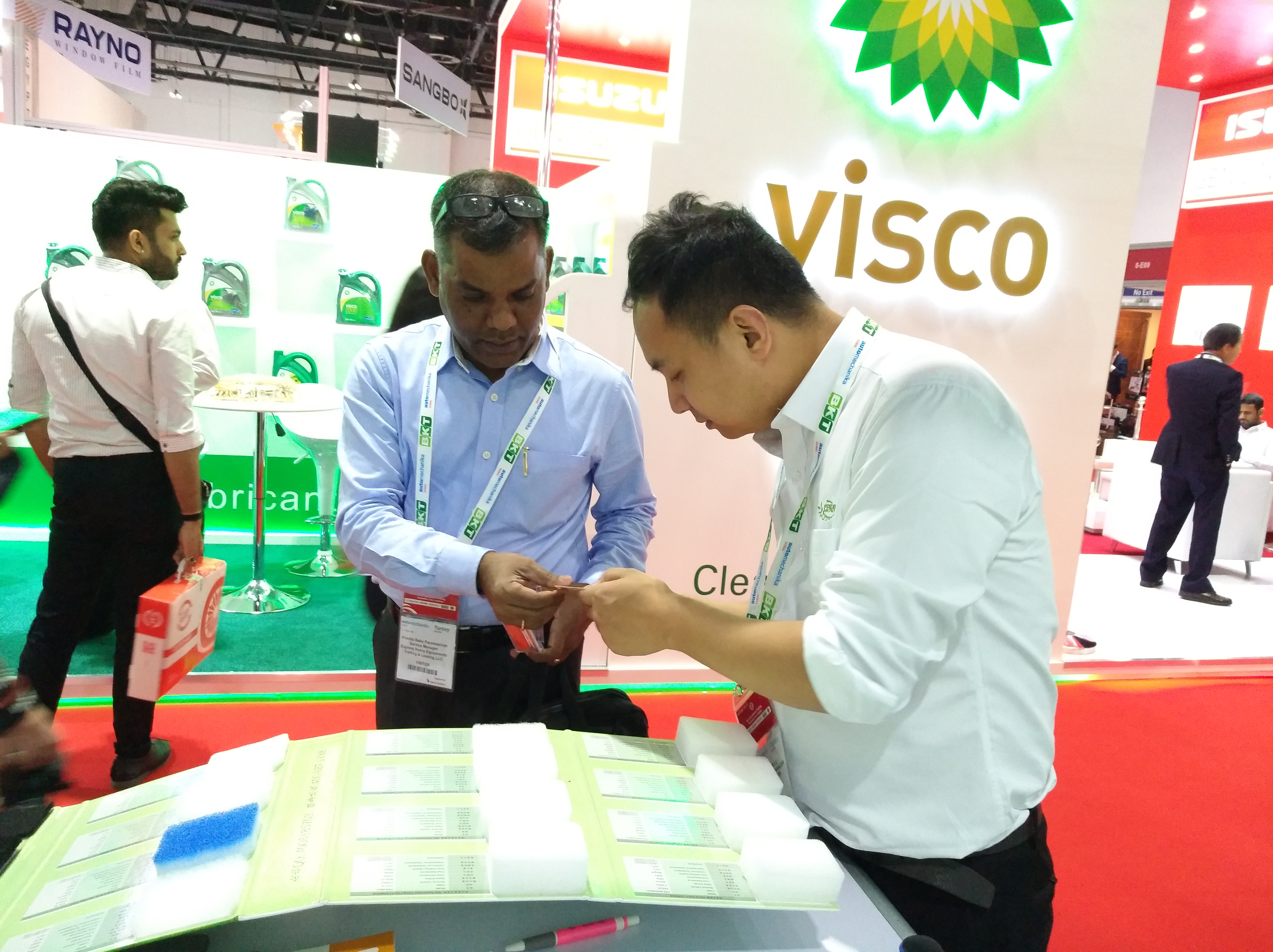 Express kinh doanh thiết bị nặng